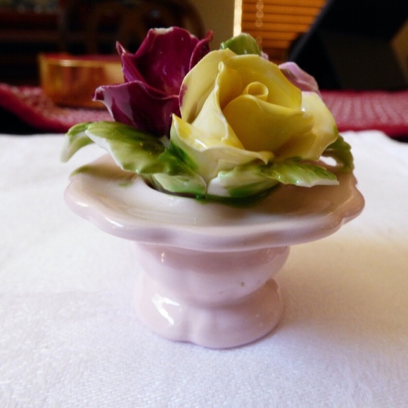 VTG England Royal Adderley Bone China hand made Floral Rose Vanity Figurine - Picture 7 of 10